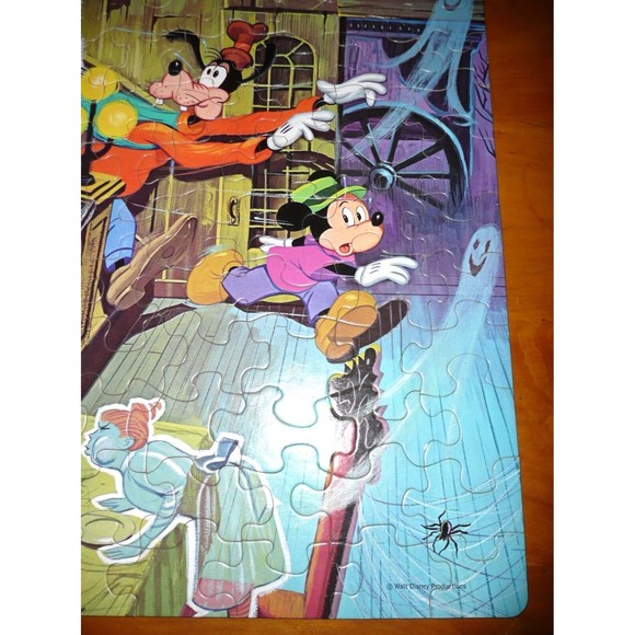VTG Walt Disney Haunted House At Disneyland Jigsaw Puzzle Complete Mansion RARE - Picture 4 of 16